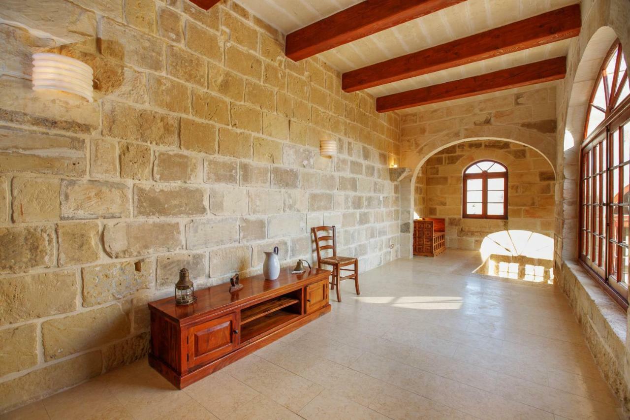 Il-Veduta Holiday Farmhouse With Sunny Private Pool In Island Of Gozo Арб Екстер'єр фото